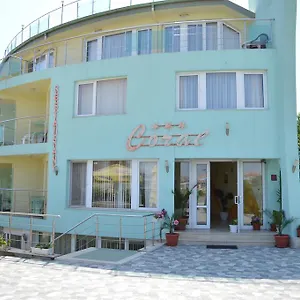 Otel Family Coral